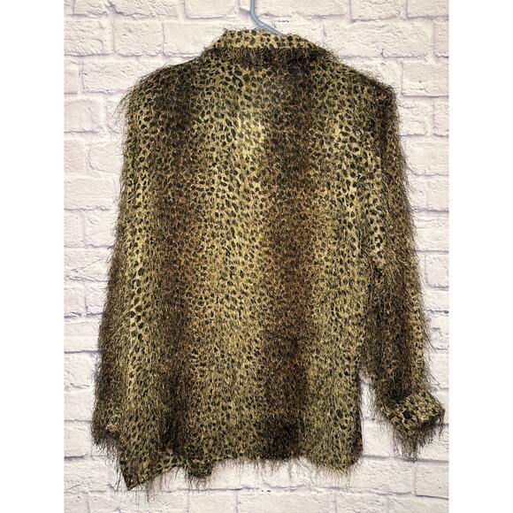 CDW Creative Design Works Vintage Animal Print Fuzzy Button Up Blouse Size XL - Picture 4 of 4